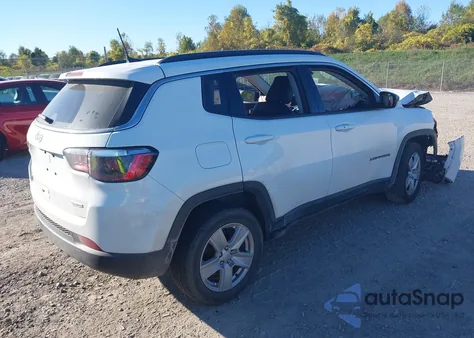2022 Jeep Compass Latitude 4X4 из США, поврежденный, VIN 3C4NJDBB3NT176785
